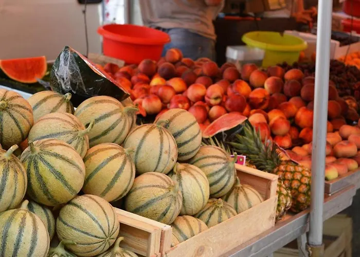 Апартаменты Face Avec Parking Prive - - Fr-1-251-252