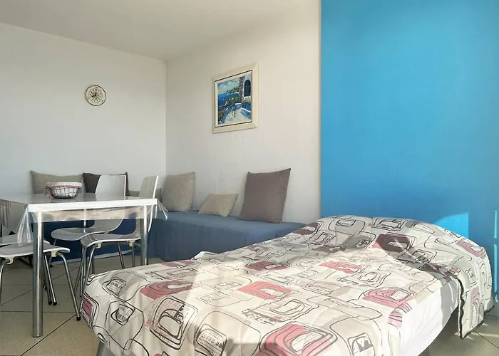 Face Avec Parking Privé - - Fr-1-251-252 Appartement